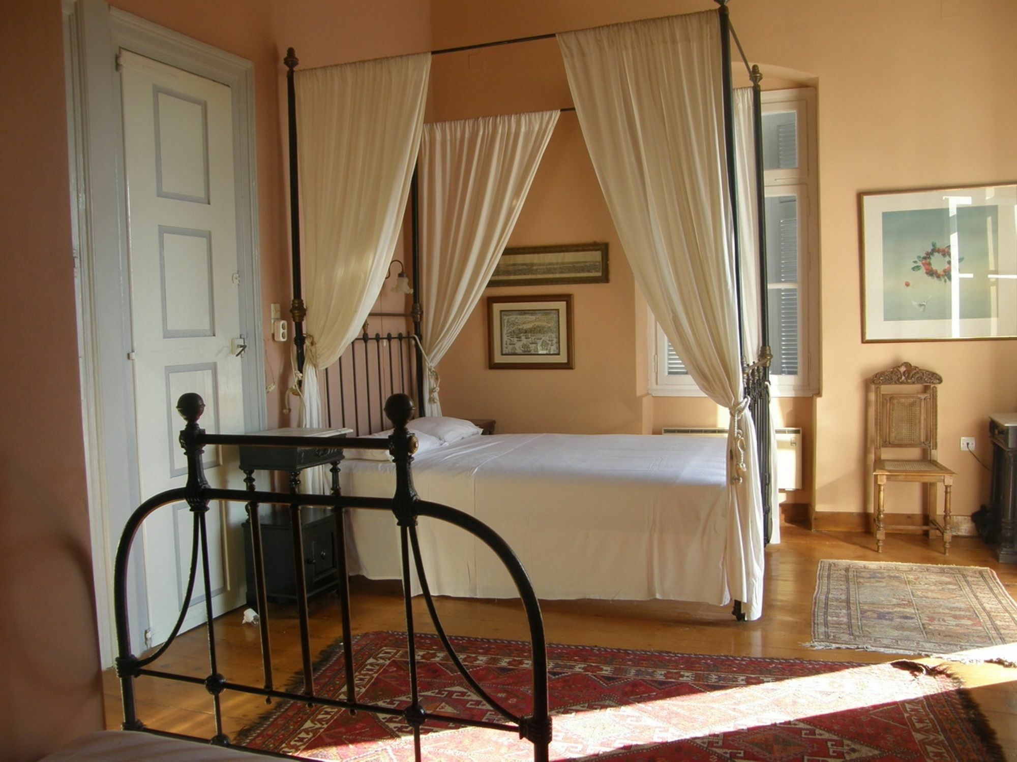 Aristocratic 19Th Century Neo Classical Mansion With Private Pool Foinikas Eksteriør billede